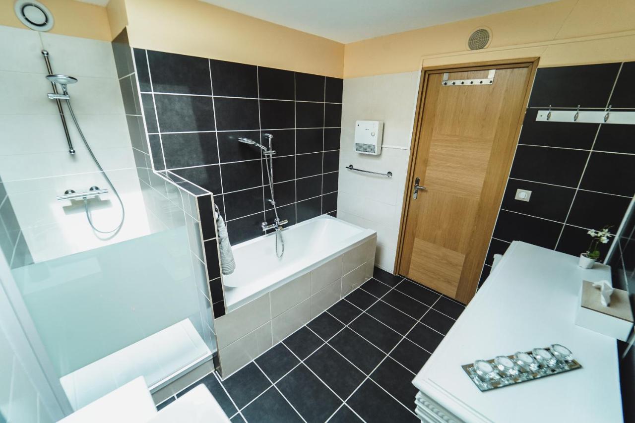 O Rethel Jacuzzi, Gite Ardennes Zewnętrze zdjęcie